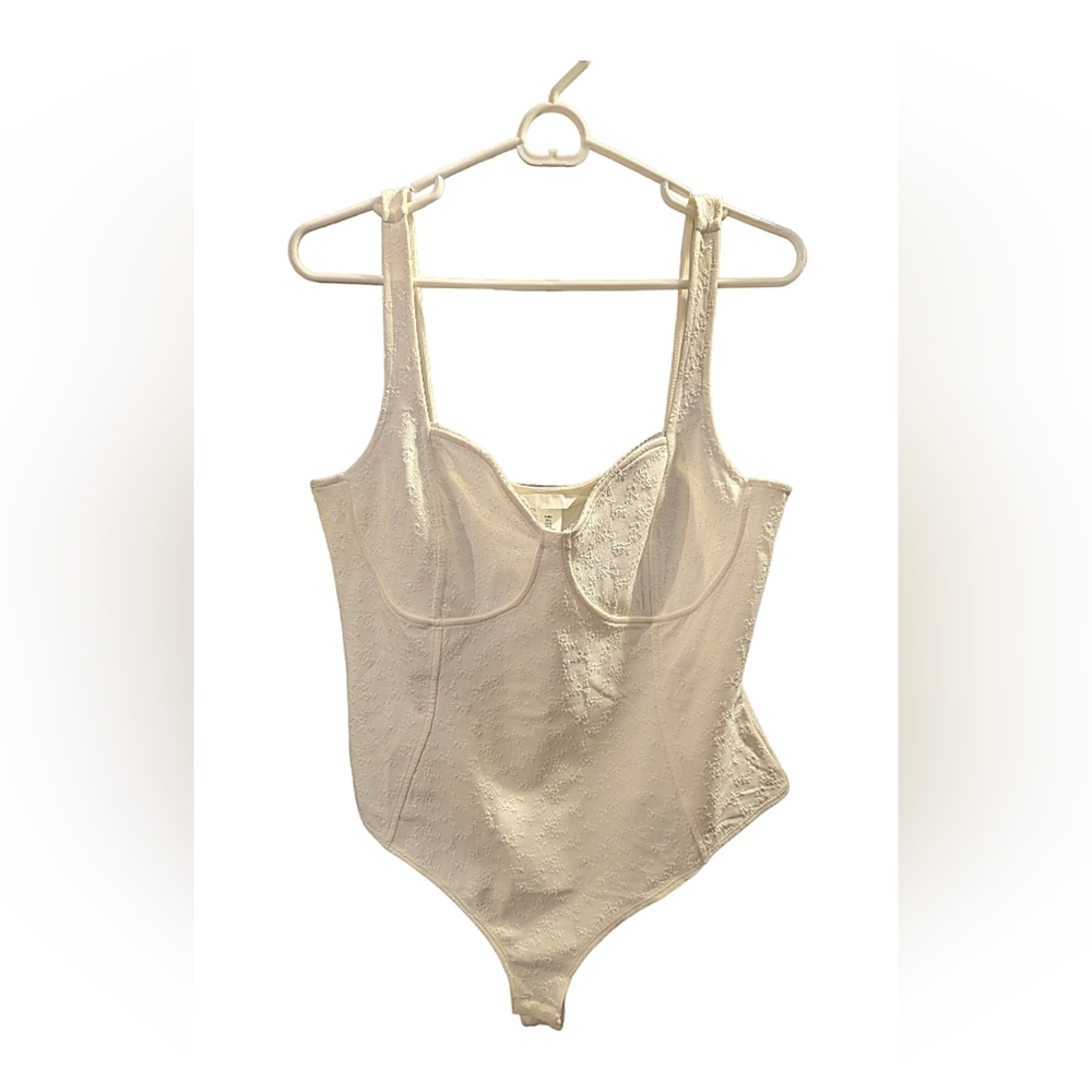 H&M Floral Stitch Design Cream Colored Bodysuit Size Large NWT